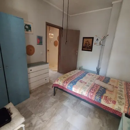 Yourhomeinperaia Apartment *